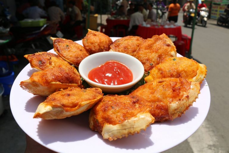 moc-cua-be-mon-an-noi-tieng-o-cua-lo